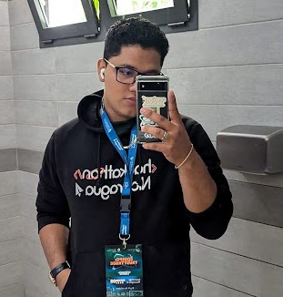 Geovanny Sandino - Desarrollador Full Stack y Diseñador UX/UI
